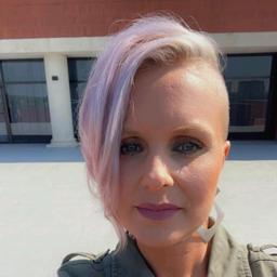 Ashley Graves 
