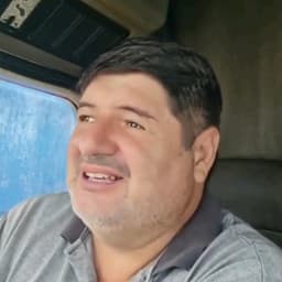 homem criativo jumentinho