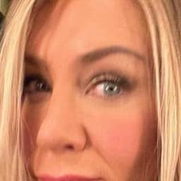 Jennifer Aniston 