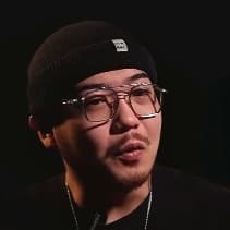 07.01 - zsy黑帽子眼镜男