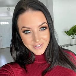 Angela White 
