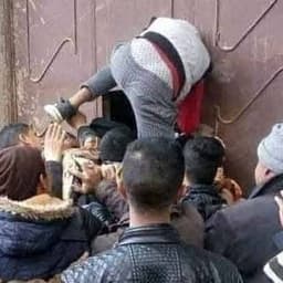 نشرة الأخبار 