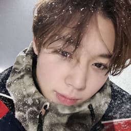 صوت بنت شاعري 