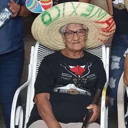 abuelita lola
