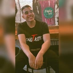 مصطفى شعبان 