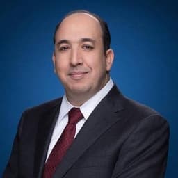 عبدالصمد ناصر.  مذيع قناة الجزيرة 