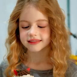  American-bubble-woman-2