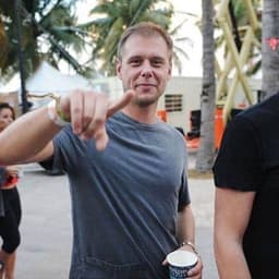  Armin van Buuren 