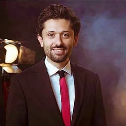 كريم محمود عبد العزيز 