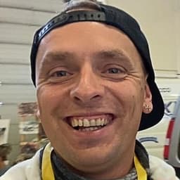 Роман Курбатов