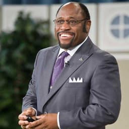 MYLES MUNROE 