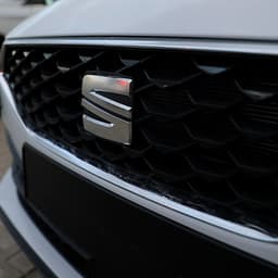 لهجة بيضاءء