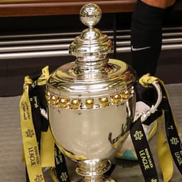 تعليق النخبة