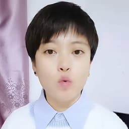 替身文学短头发女