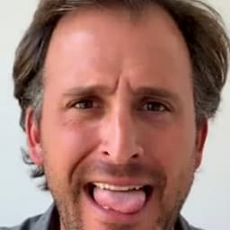 lOCO VIEJO TIRANDO A fEDE